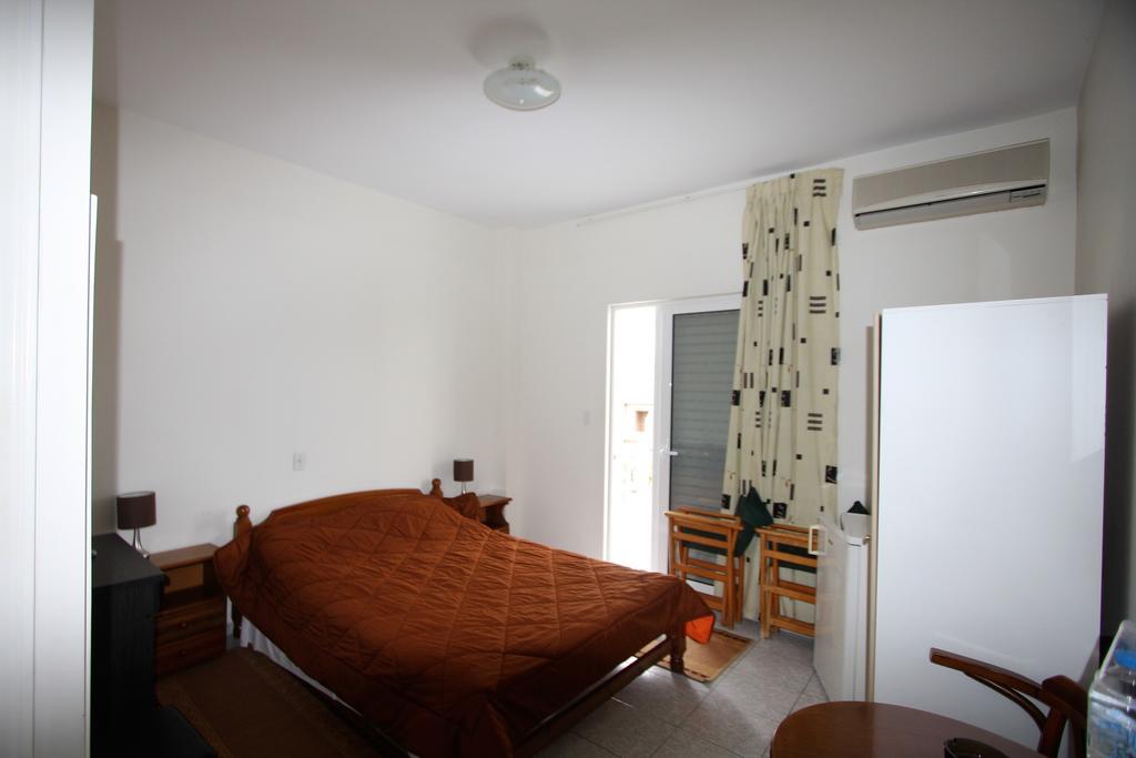 Miloi Rooms And Apartments Zewnętrze zdjęcie