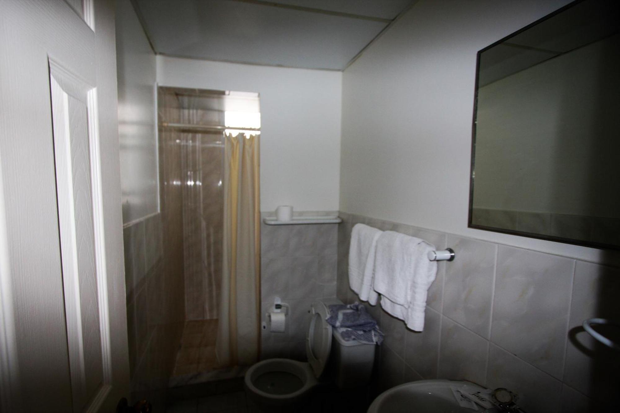 Miloi Rooms And Apartments Zewnętrze zdjęcie